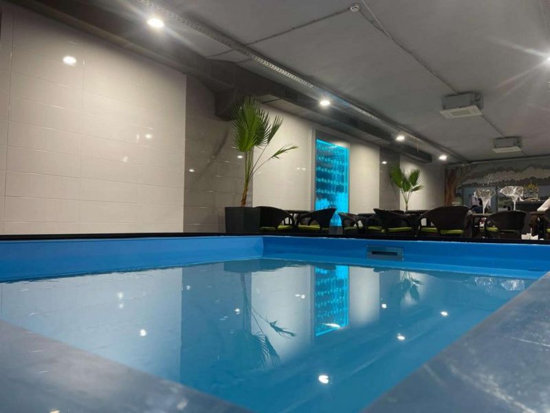 УНИВЕРСАЛЬНЫЙ ЗАЛ